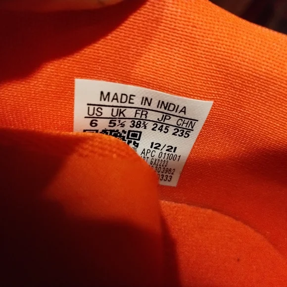 Multix Adidas Women 7.5 / Boys 6 - Picture 5 of 5